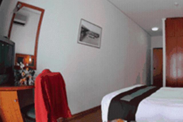 Elpida City Hotel Széresz Szoba fotó